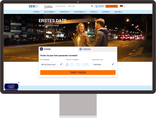 Screenshot der DEW21-Website auf einem Desktop-Monitor, mit dem Slogan 'ERSTES DATE' und einer Tarifauswahl für Strom und Erdgas.